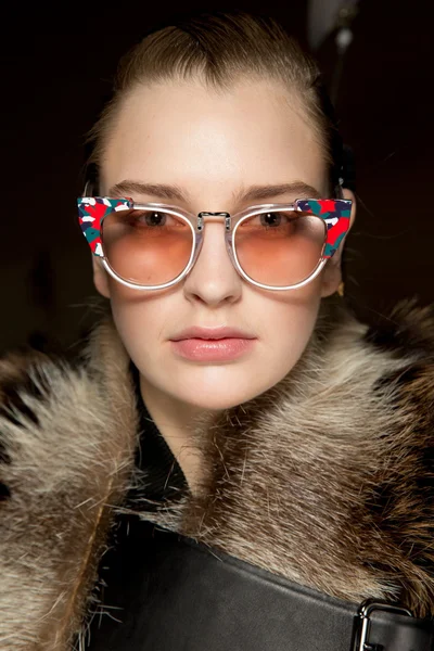 Look 25